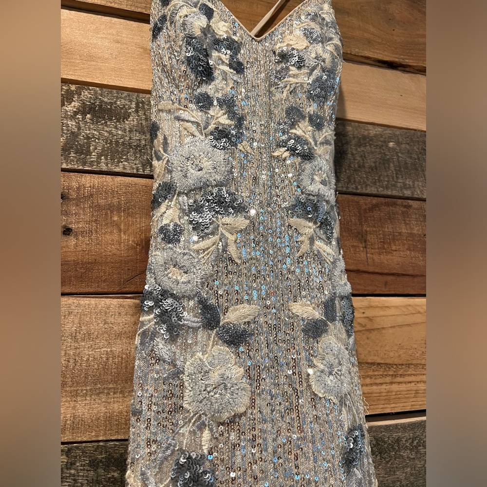 Prom dress - Picture 4 of 5